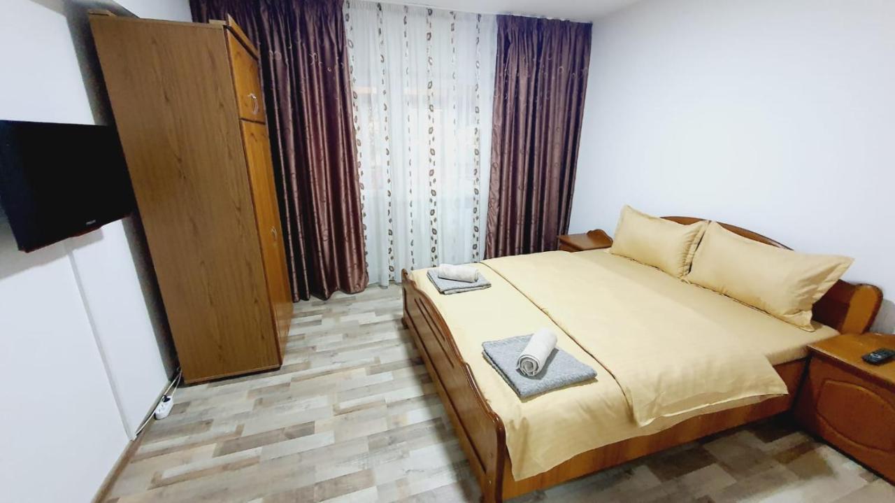 ドロベタ＝トゥルヌ・セヴェリンApartament Radoiアパートメント エクステリア 写真