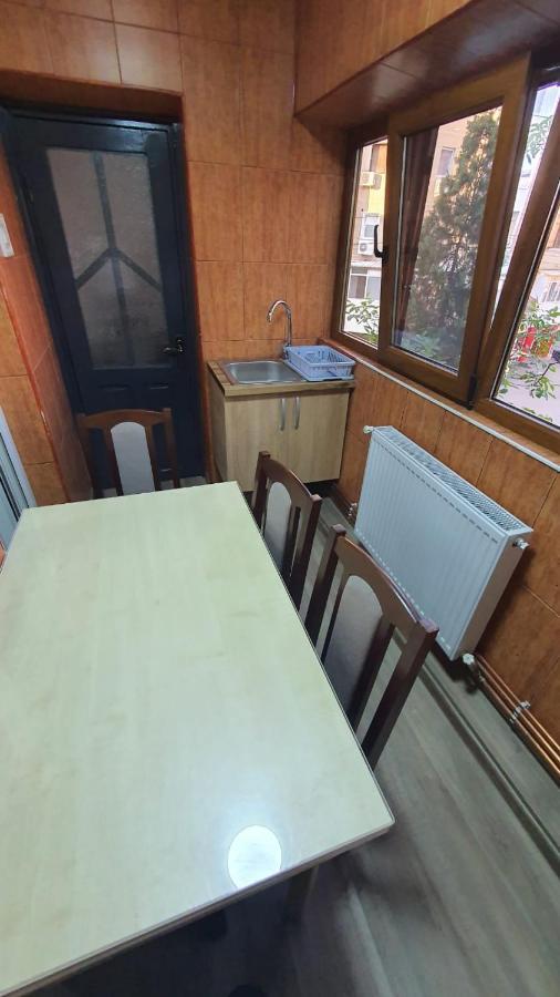 ドロベタ＝トゥルヌ・セヴェリンApartament Radoiアパートメント エクステリア 写真